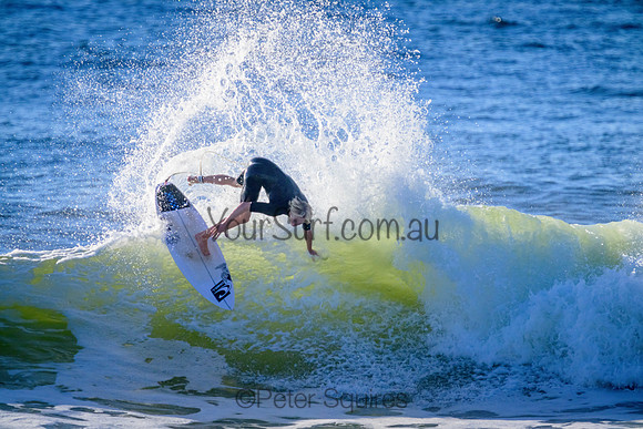 Whale_Beach_220314_081429_0173