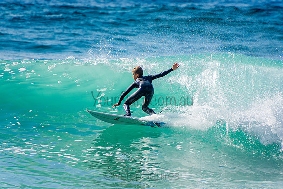 Whale_Beach_200929_08-30-45_0416