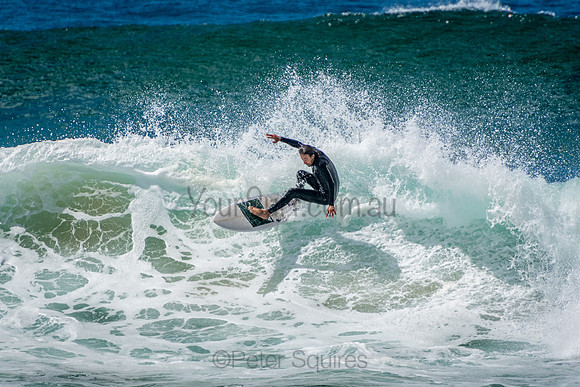 Avalon_Beach_201001_10-37-03_0208