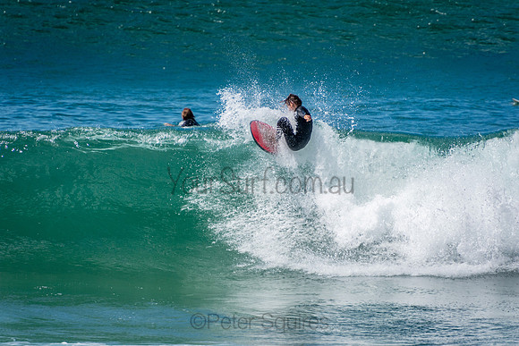 Avalon_Beach_201001_10-43-43_0240
