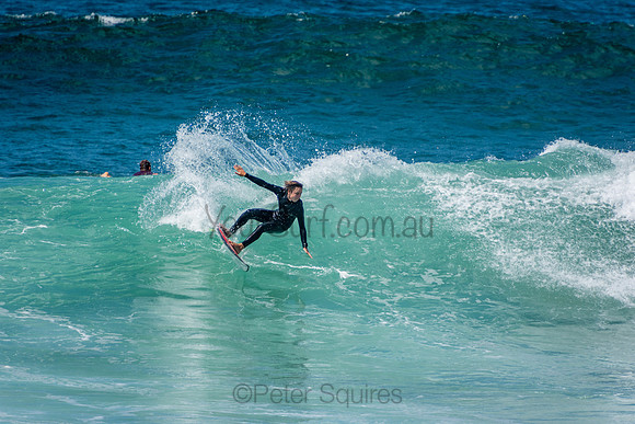 Avalon_Beach_201001_11-02-34_0480