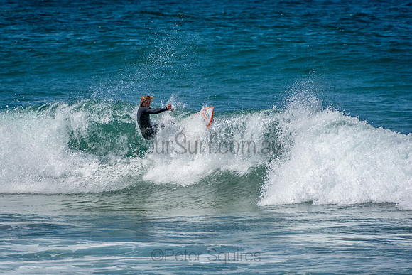 Avalon_Beach_201001_11-09-30_0571