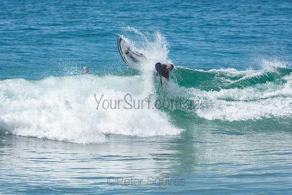 Whale_Beach_201009_10-57-34_0005