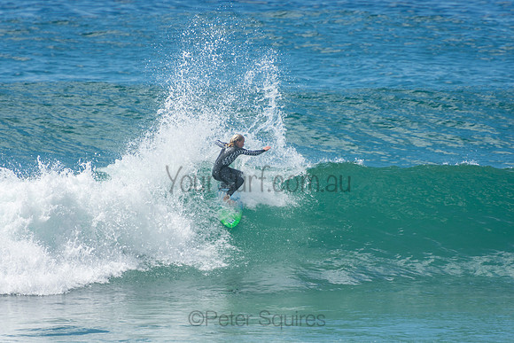 Whale_Beach_201009_11-01-41_0059