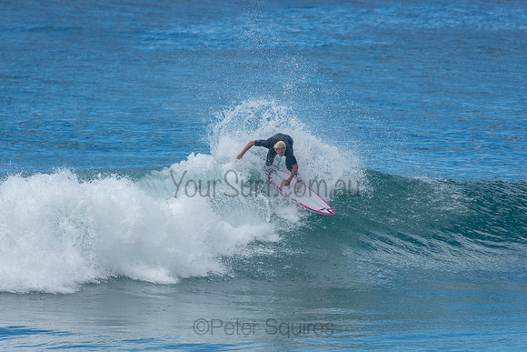 Whale_Beach_201009_11-30-14_0274