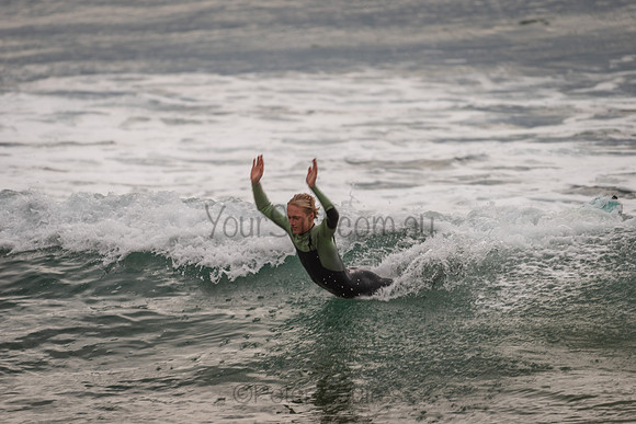 Whale_Beach_201018_08-16-12_0099