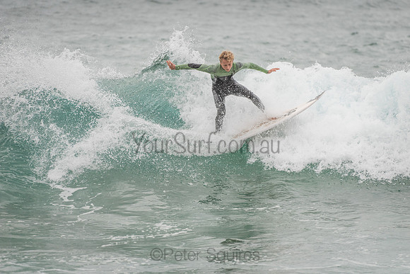 Whale_Beach_201018_08-26-06_0166