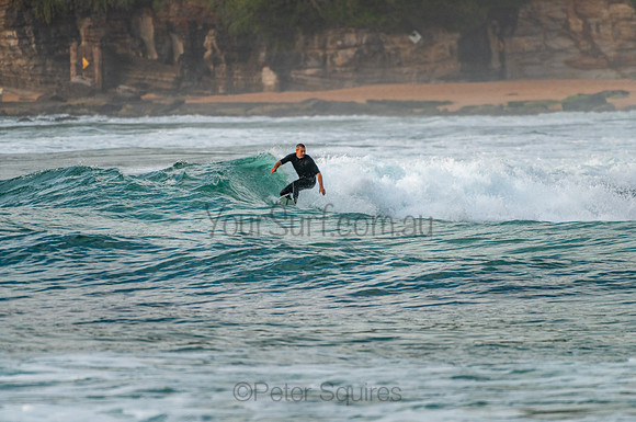 Whale_Beach_201022_07-06-11_0013