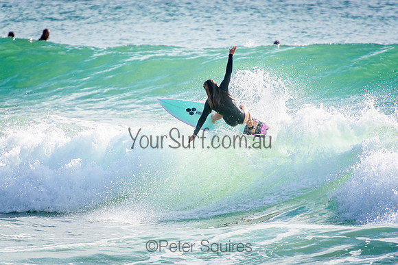 Whale_Beach_211229_075219_0077