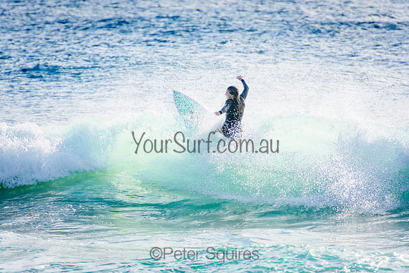 Whale_Beach_211229_075853_0111