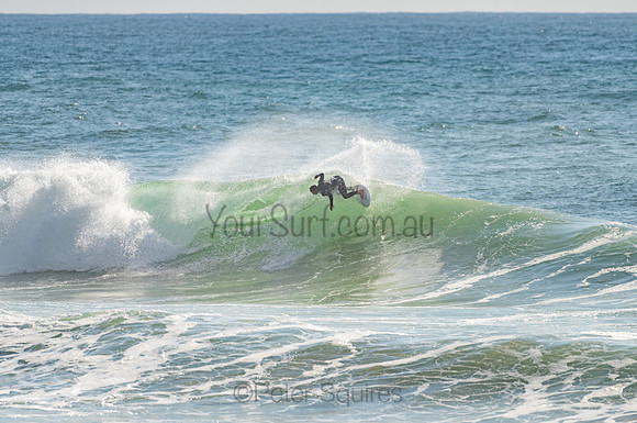 Whale_Beach_201103_08-39-00_0213