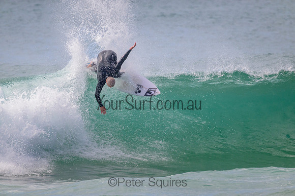 Whale_Beach_220910_095718_0144