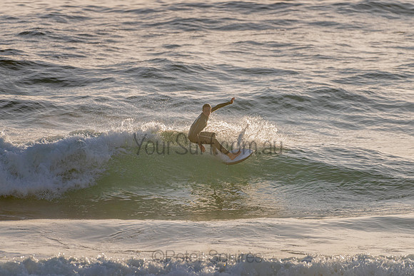 Whale_Beach_201120_063007_0016