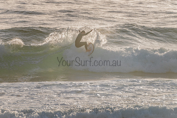 Whale_Beach_201120_063318_0025