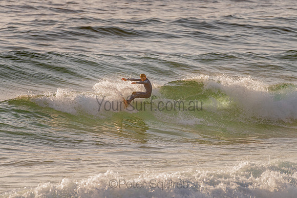 Whale_Beach_201120_064749_0034