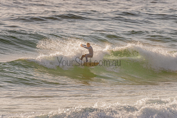 Whale_Beach_201120_064749_0035