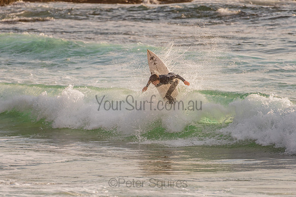 Whale_Beach_201120_065842_0104
