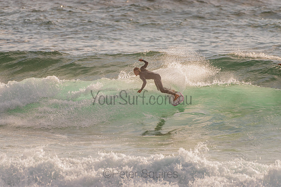 Whale_Beach_201120_070913_0212