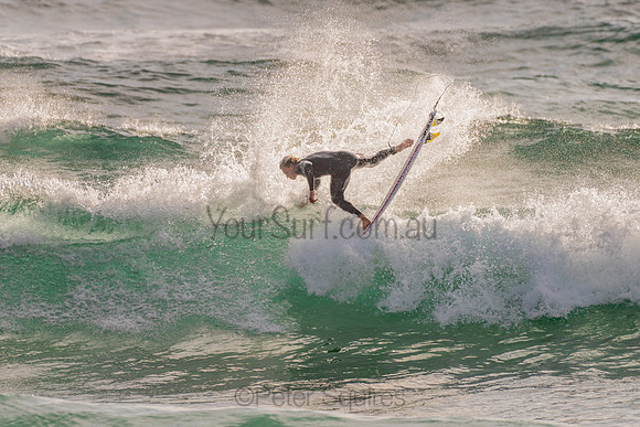 Whale_Beach_201120_071036_0237