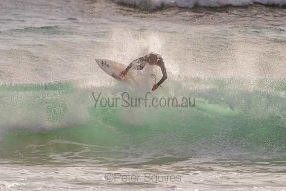Whale_Beach_201120_071052_0244