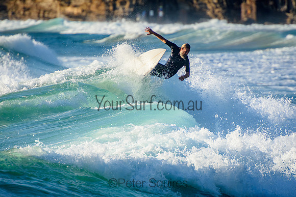 Whale_Beach_220103_065451_0048