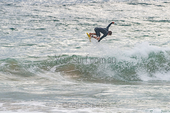 Whale_Beach_201204_071233_0011