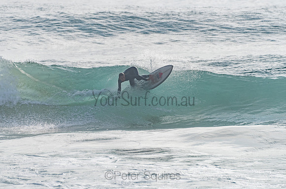 Whale_Beach_201204_073032_0140