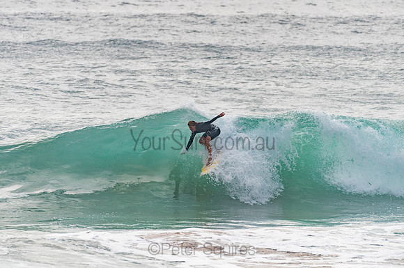 Whale_Beach_201204_073924_0177