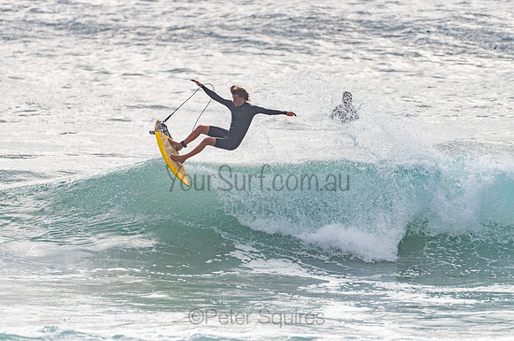 Whale_Beach_201204_073931_0193