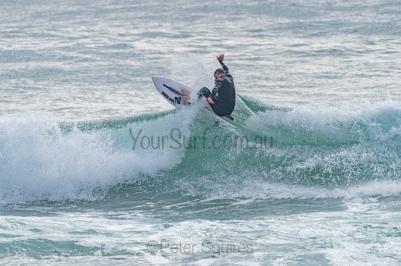Whale_Beach_201204_074028_0202
