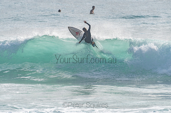 Whale_Beach_201204_075357_0339
