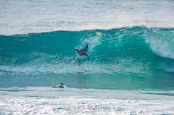 Whale_Beach_201204_081044_0530