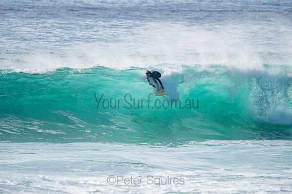 Whale_Beach_201204_081750_0605