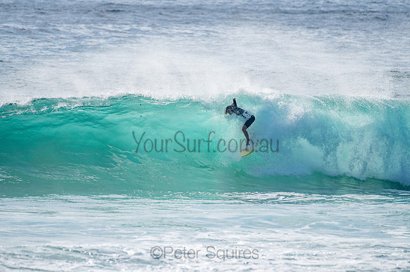 Whale_Beach_201204_081750_0608