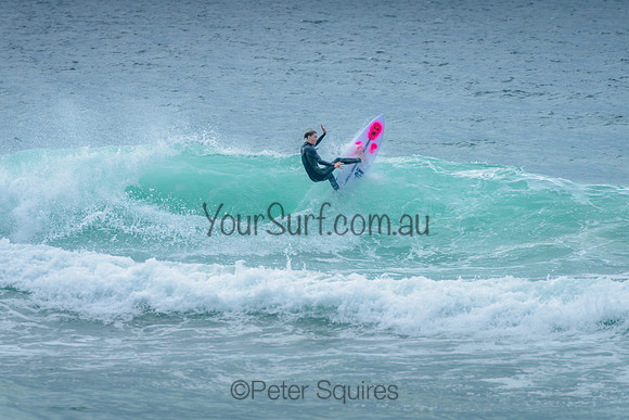Whale_Beach_220109_090010_0036