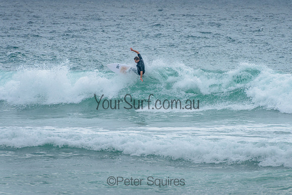 Whale_Beach_220109_091947_0111