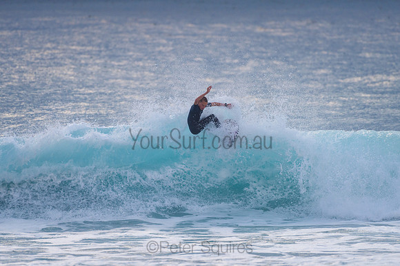 Whale_Beach_210201_073013_0040