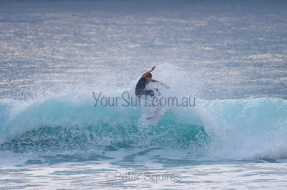 Whale_Beach_210201_073013_0041