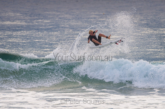 Whale_Beach_210201_073432_0057