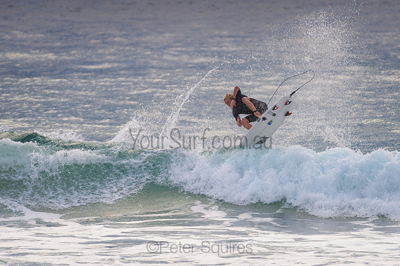 Whale_Beach_210201_073433_0058