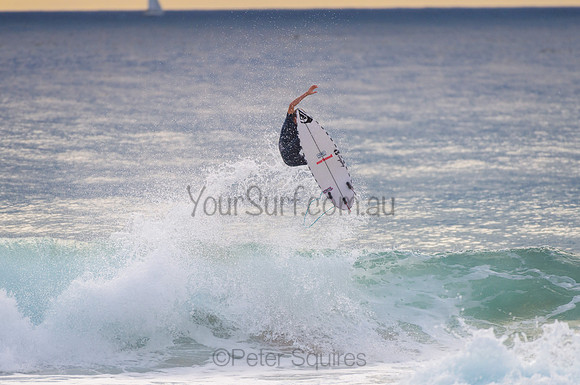 Whale_Beach_210201_073440_0063