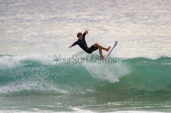 Whale_Beach_210201_074455_0113