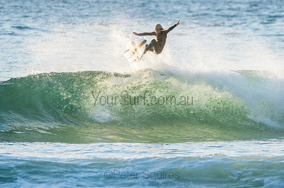 Whale Beach_210211_070759_0276