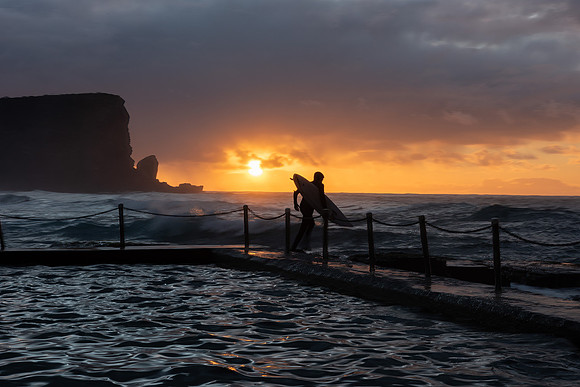 Early morning surf at Avalon Pool