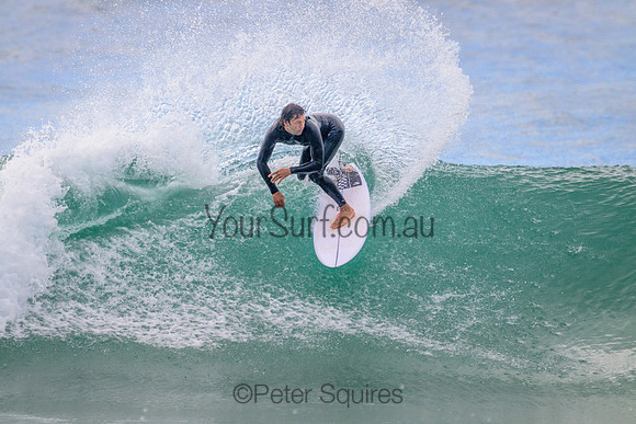 Whale_Beach_220910_093528_0089