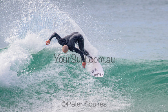 Whale_Beach_220910_095234_0131