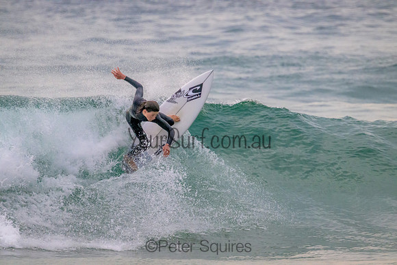 Whale_Beach_220830_071532_0051
