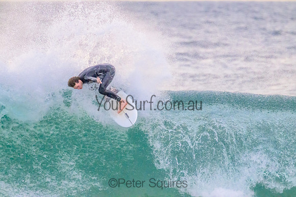Whale_Beach_220830_070343_0016