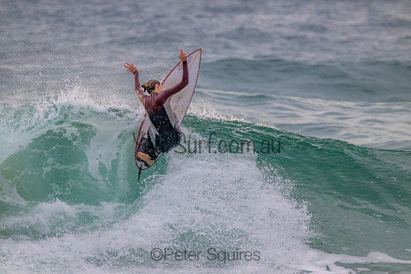 Whale_Beach_220830_071544_0052