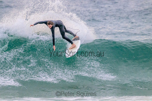 Whale_Beach_220830_071037_0032